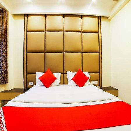 Oyo 78699 Hotel Klick International Нью-Дели Экстерьер фото