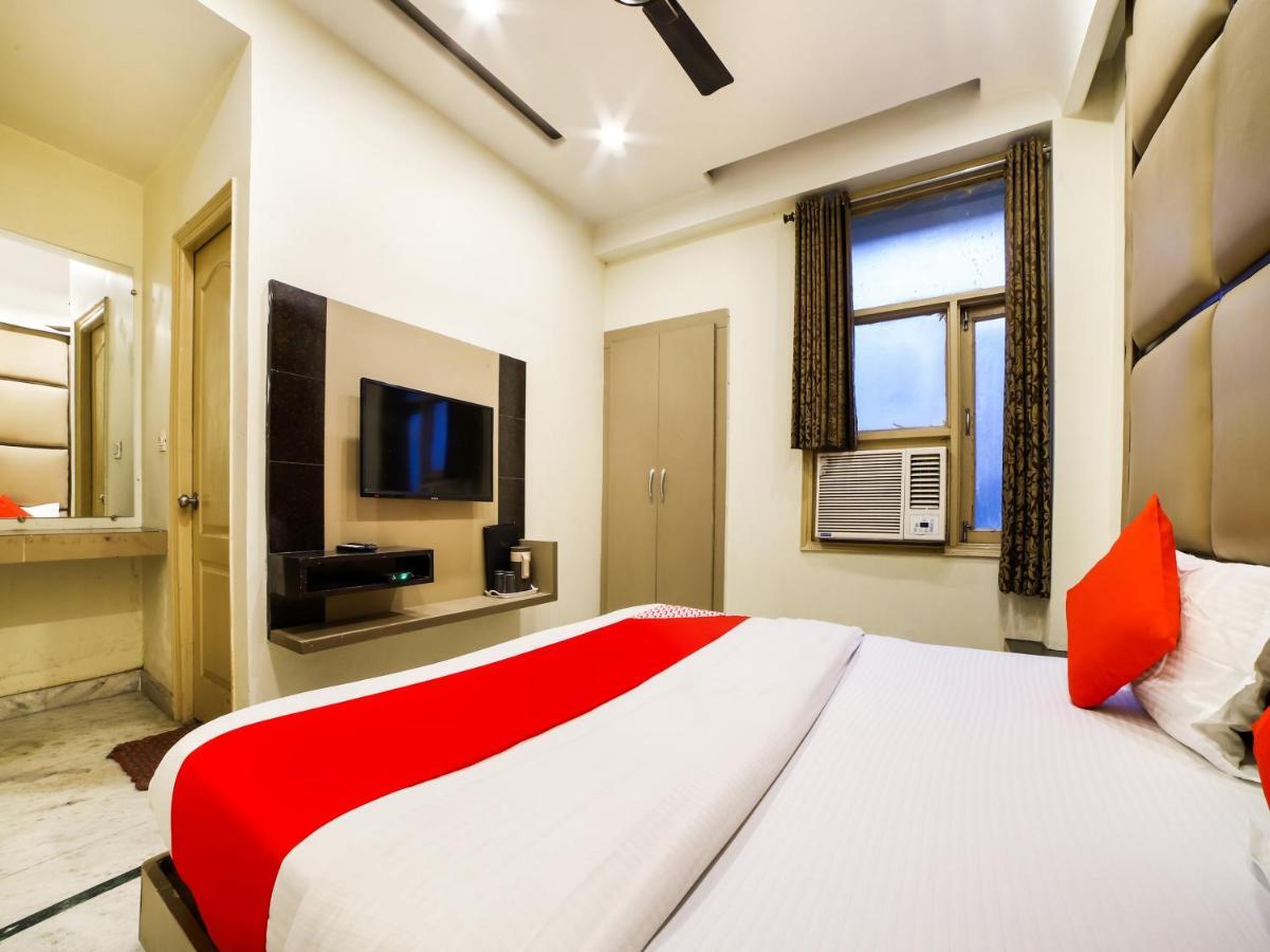Oyo 78699 Hotel Klick International Нью-Дели Экстерьер фото