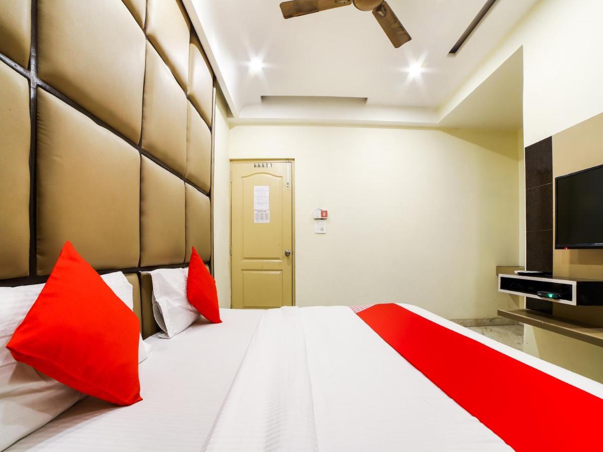 Oyo 78699 Hotel Klick International Нью-Дели Экстерьер фото