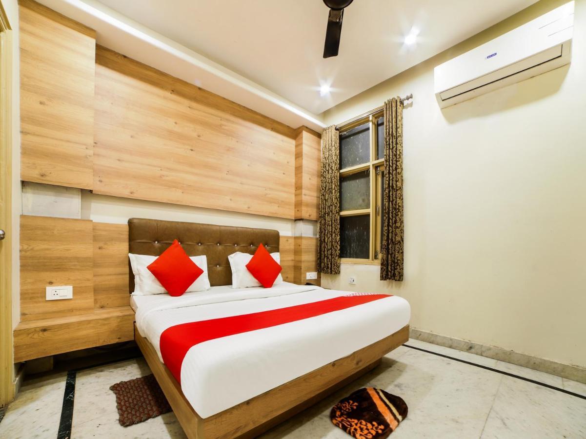 Oyo 78699 Hotel Klick International Нью-Дели Экстерьер фото