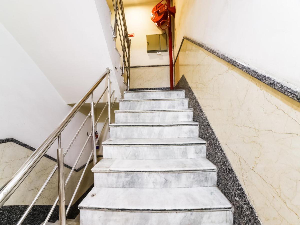 Oyo 78699 Hotel Klick International Нью-Дели Экстерьер фото
